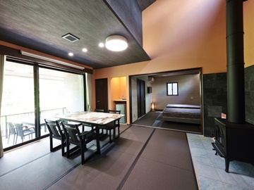 *【客室一例】～花亭～２LDKのお部屋は天井も高く、広々とした作りになっています。