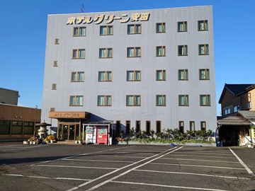 *本館・外観／安田インターよりお車3分！ヤスダヨーグルトの工場近くに位置する昔ながらのホテルです
