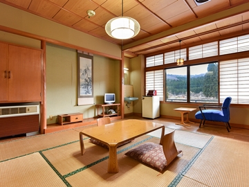 *和室6畳（トイレ付）/トイレ付のお部屋になります。一人旅やビジネスにもおすすめ◎