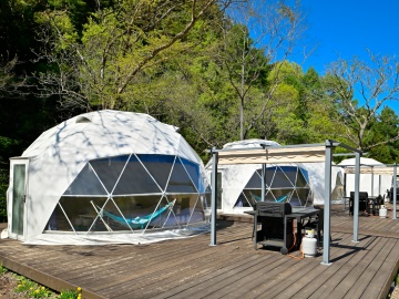 *SKY DOME「RIVER view」／ドーム型のテントで、おしゃれなグランピング体験！