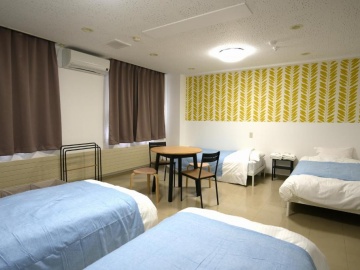 *グループルーム一例/1～4名まで宿泊可能な、グループや家族利用に便利な客室です。