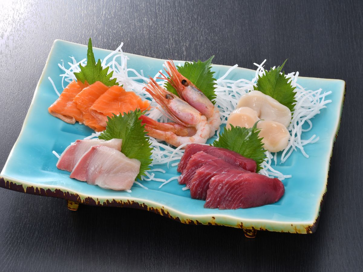 大間のまぐろを含むお刺身５種盛り※イメージ