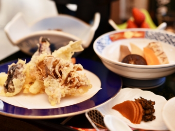 *【夕食】温泉とともに記憶に残る、静かな贅沢のひととき。