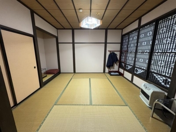 *【客室】＜和室8畳/トイレ・バス付＞畳敷きの和室8畳は、ゆったりと寛げる落ち着いた空間です。